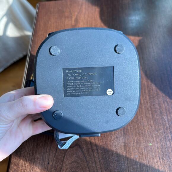 Holiday Brilliant Rhythm of Lights Music Box - Picture 8 of 9